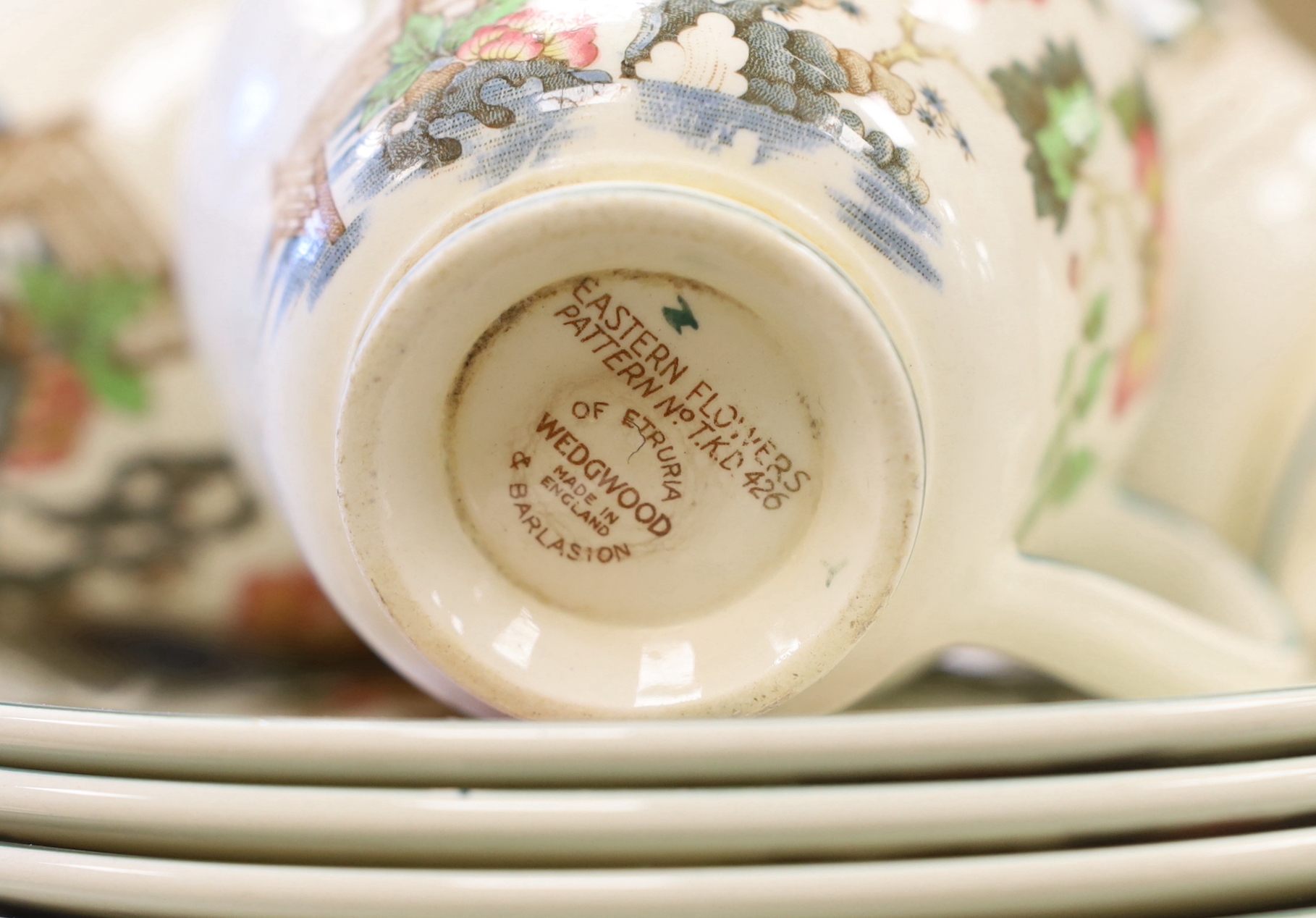 A Wedgwood ‘Eastern flowers’ pattern tea and part dinner service
